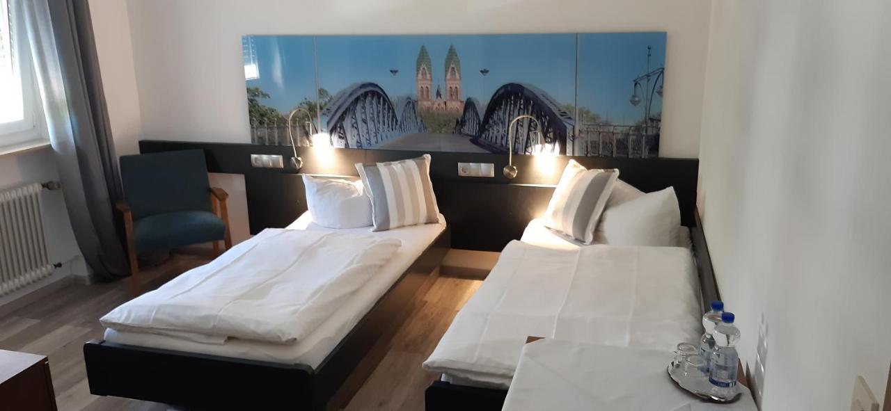 Hotel Bären Garni Freiburg im Breisgau Exteriör bild